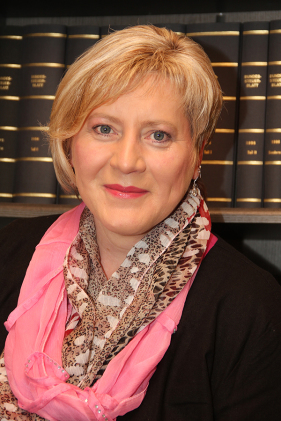 Cornelia Wenthe, Leitung der Buchhaltung